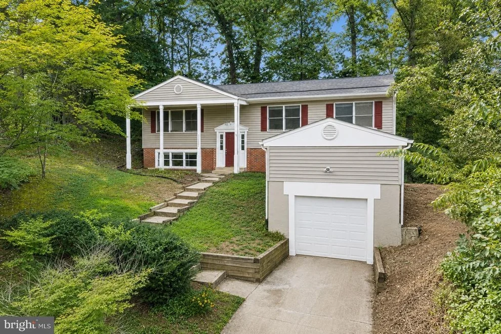 Unit for sale at 15922 EDGEWOOD DRIVE, DUMFRIES, VA 22025