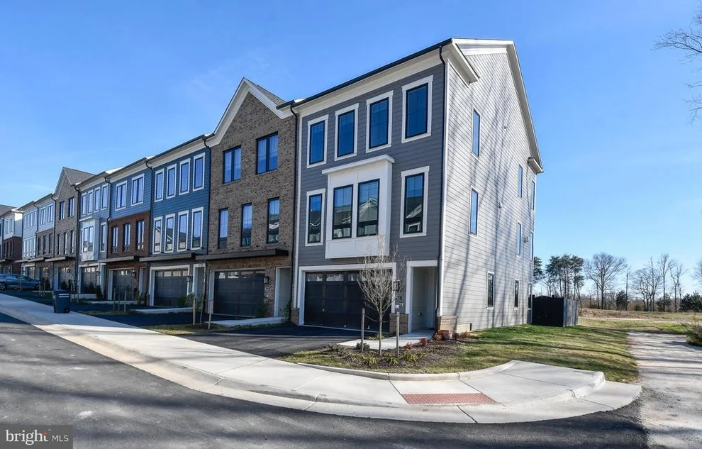 Unit for sale at 631 ANGELFISH WAY, WOODBRIDGE, VA 22191