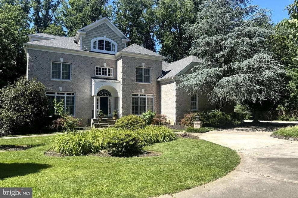 Unit for sale at 5807 GROSVENOR LANE, BETHESDA, MD 20814