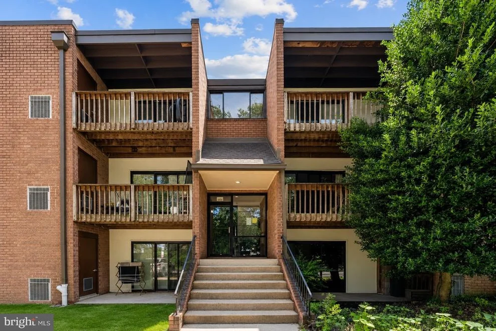 Unit for sale at 10725 W WEST DRIVE, FAIRFAX, VA 22030