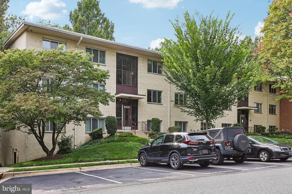 Unit for sale at 10200 ROCKVILLE PIKE, ROCKVILLE, MD 20852