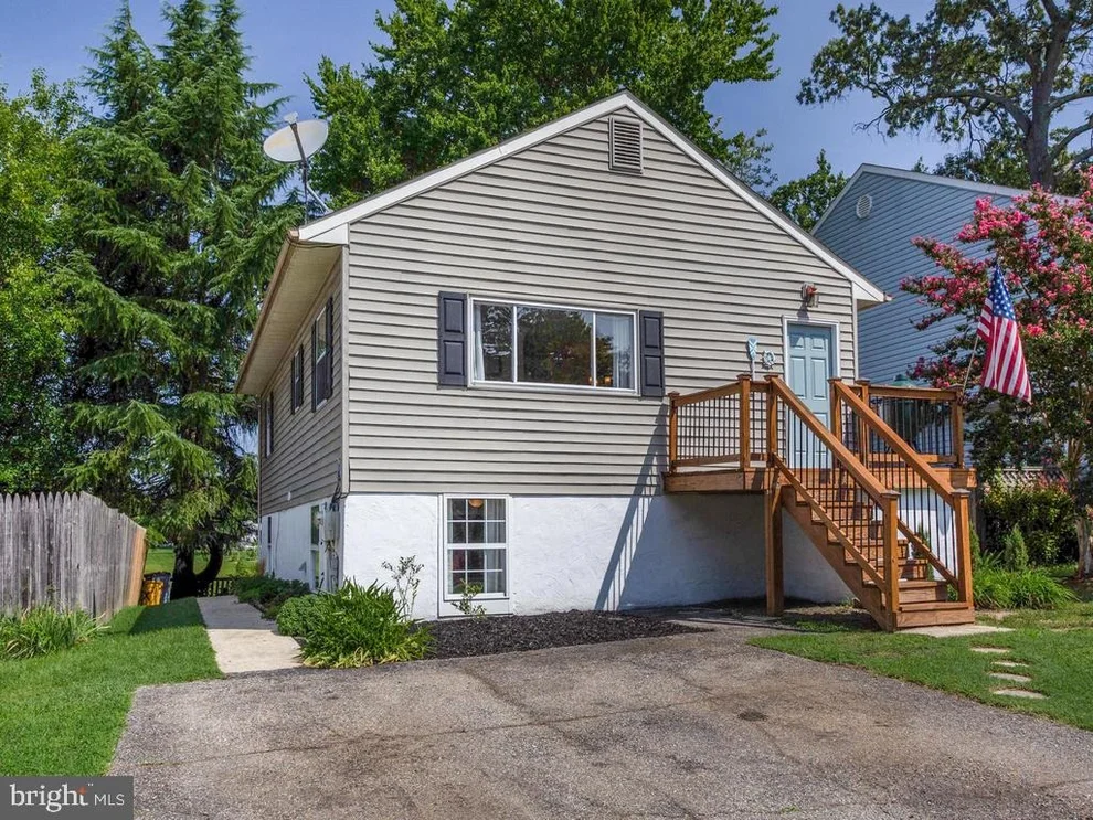 Unit for sale at 132 OAKWOOD ROAD, EDGEWATER, MD 21037