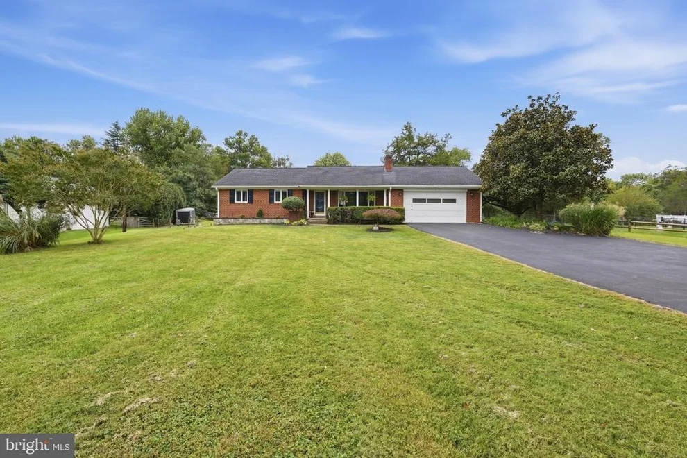 Unit for sale at 19598 YOUNGS CLIFF ROAD, STERLING, VA 20165