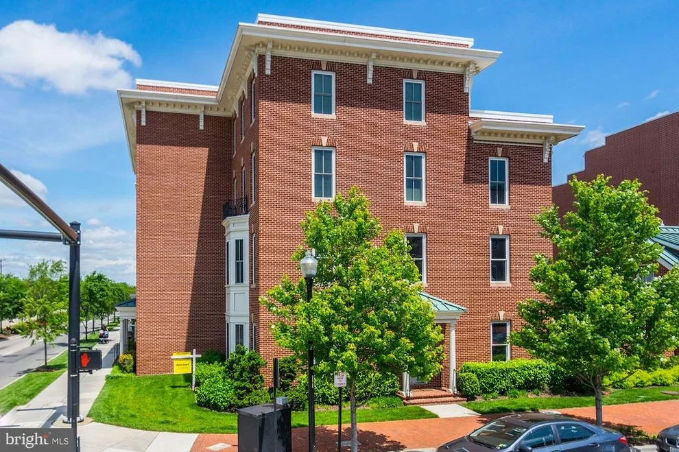 Unit for sale at 610 E CUSTIS AVENUE, ALEXANDRIA, VA 22301