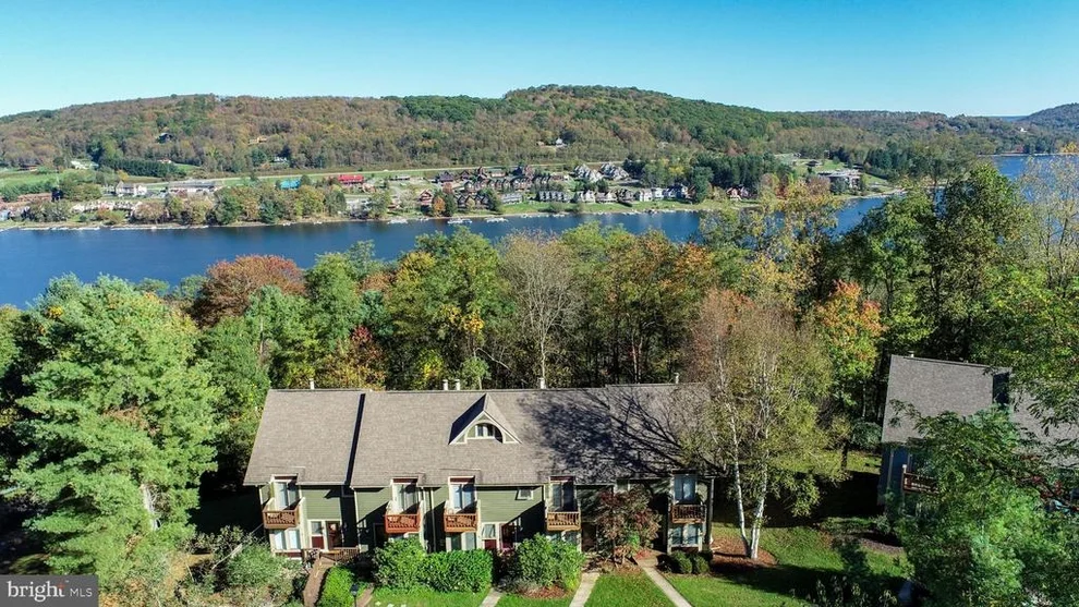 Unit for sale at 5 LAKEVIEW COURT, MC HENRY, MD 21541