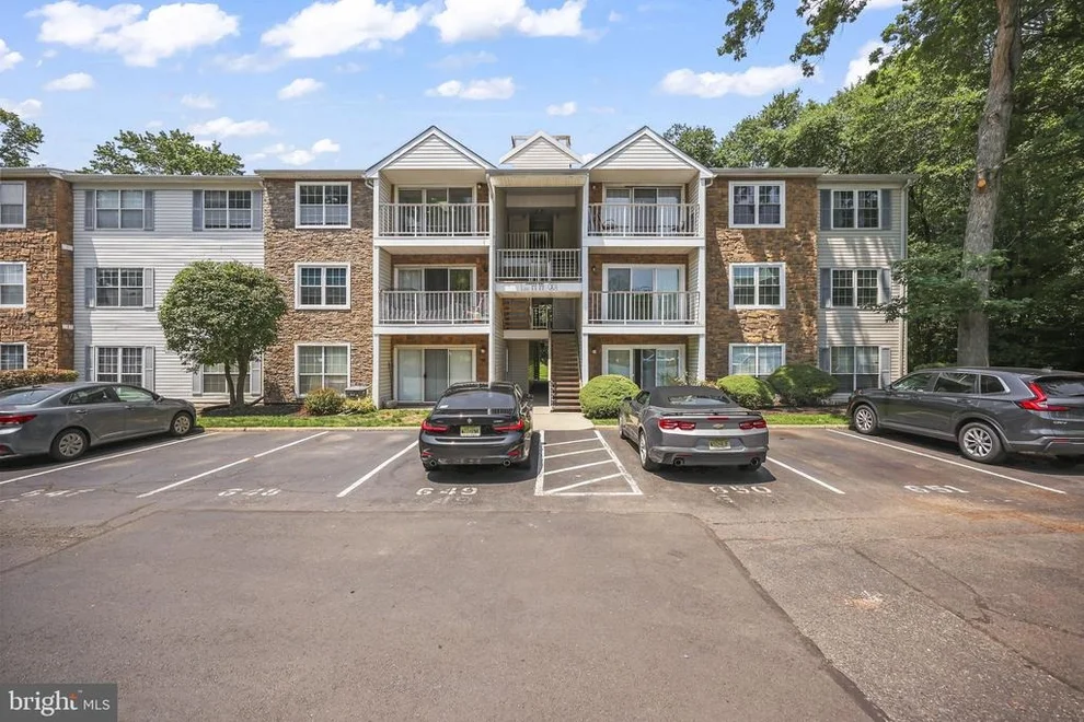 Unit for sale at 27 JUNIPER WAY, HAMILTON, NJ 08619