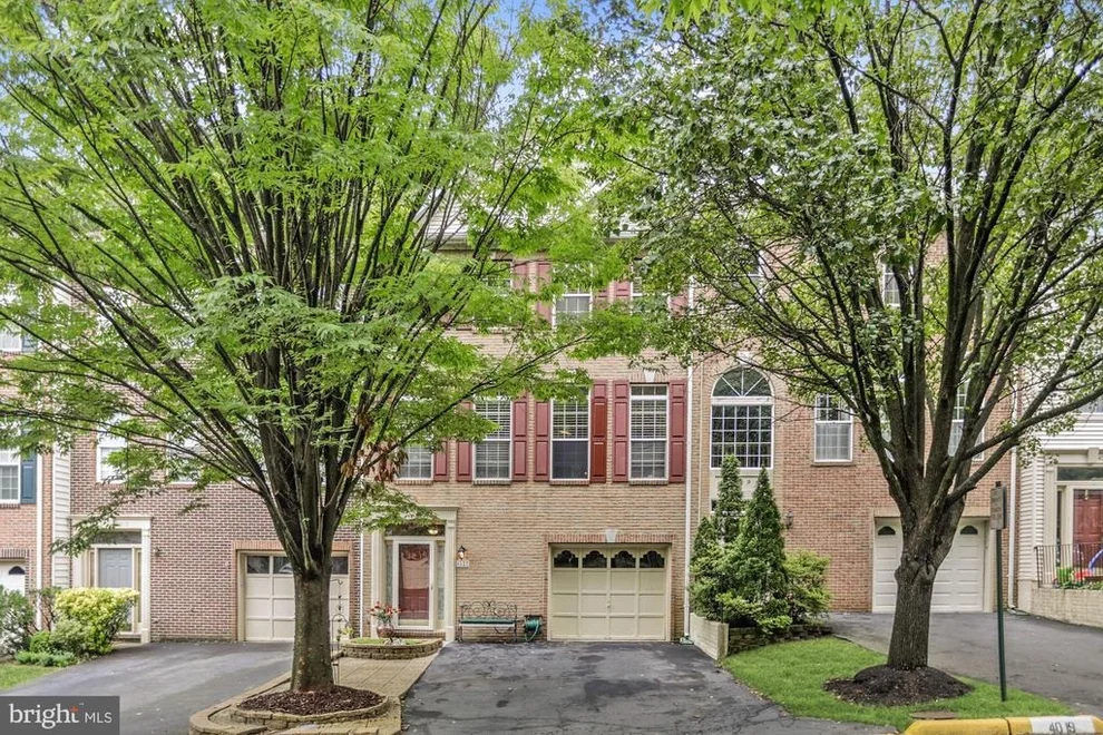 Unit for sale at 4017 ROSEMEADE DRIVE, FAIRFAX, VA 22033