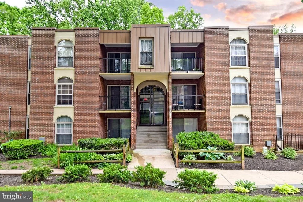 Unit for sale at 3322 WOODBURN VILLAGE DRIVE, ANNANDALE, VA 22003
