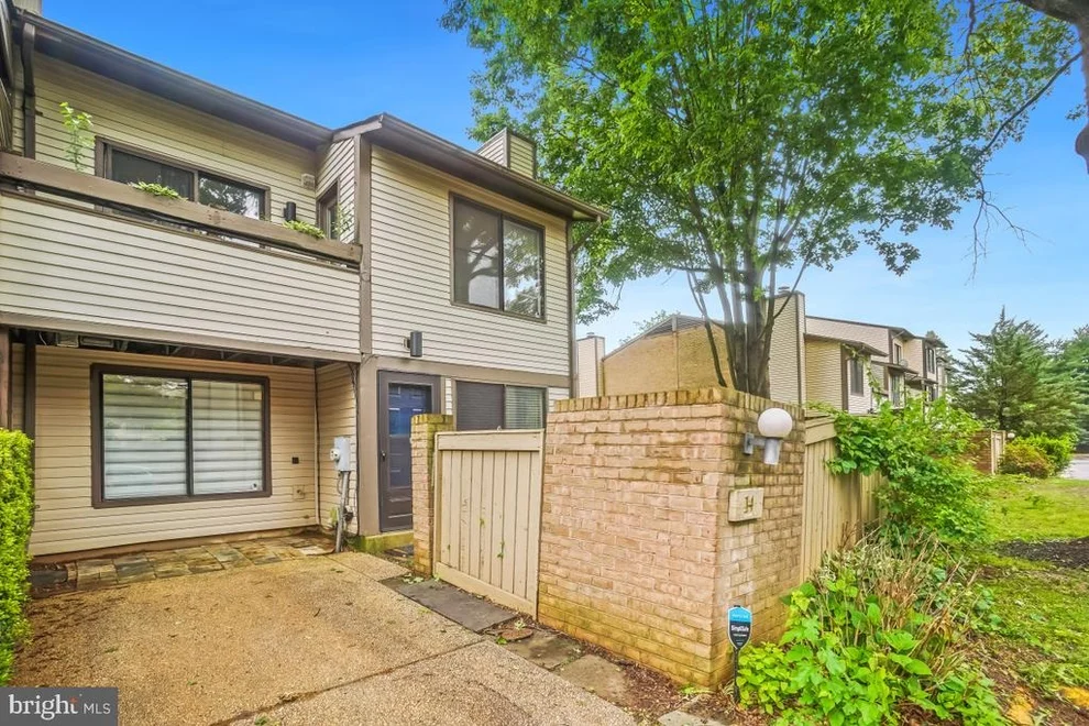 Unit for sale at 14 FIFESHIRE COURT, MONTGOMERY VILLAGE, MD 20886