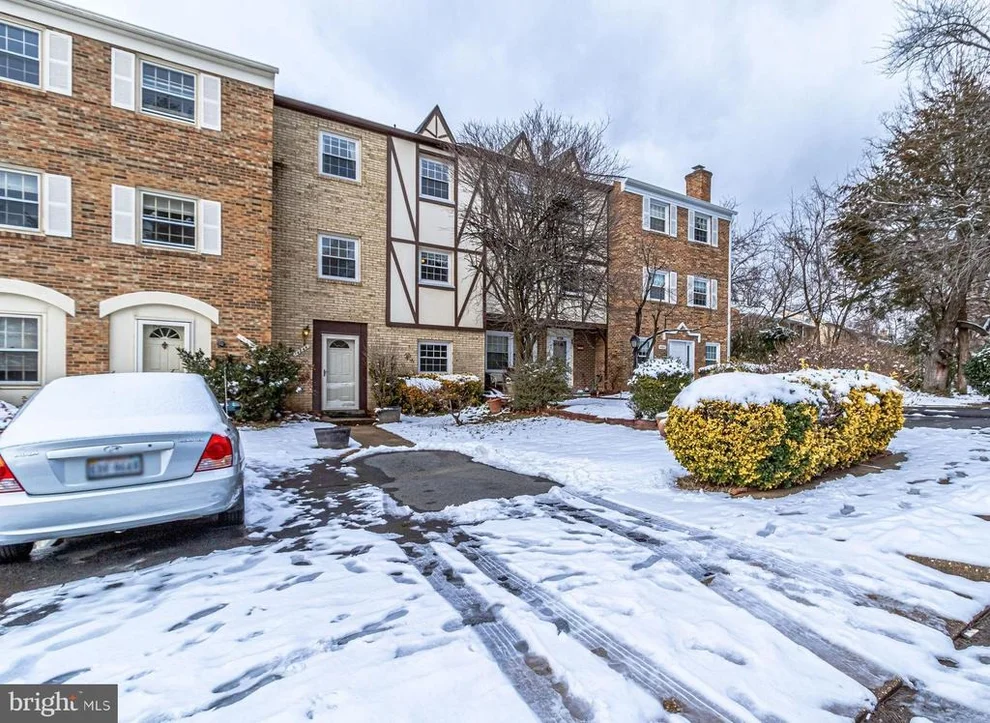 Unit for sale at 14844 HAYMARKET LANE, CENTREVILLE, VA 20120