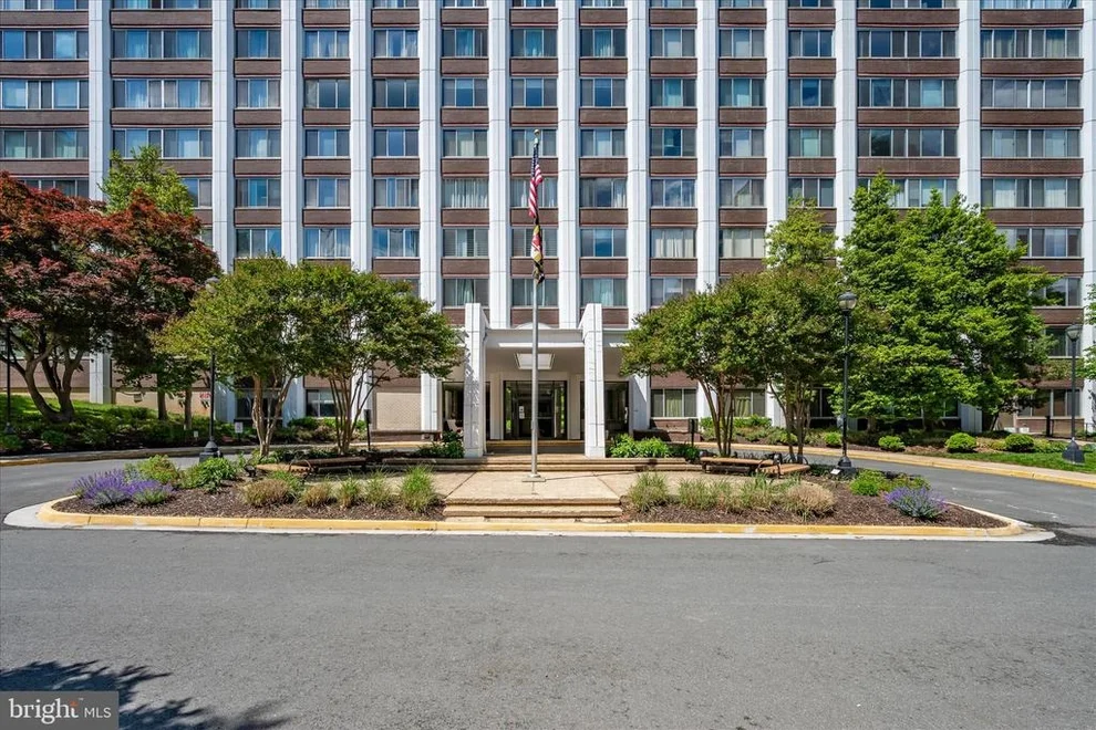 Unit for sale at 11801 ROCKVILLE PIKE, ROCKVILLE, MD 20852