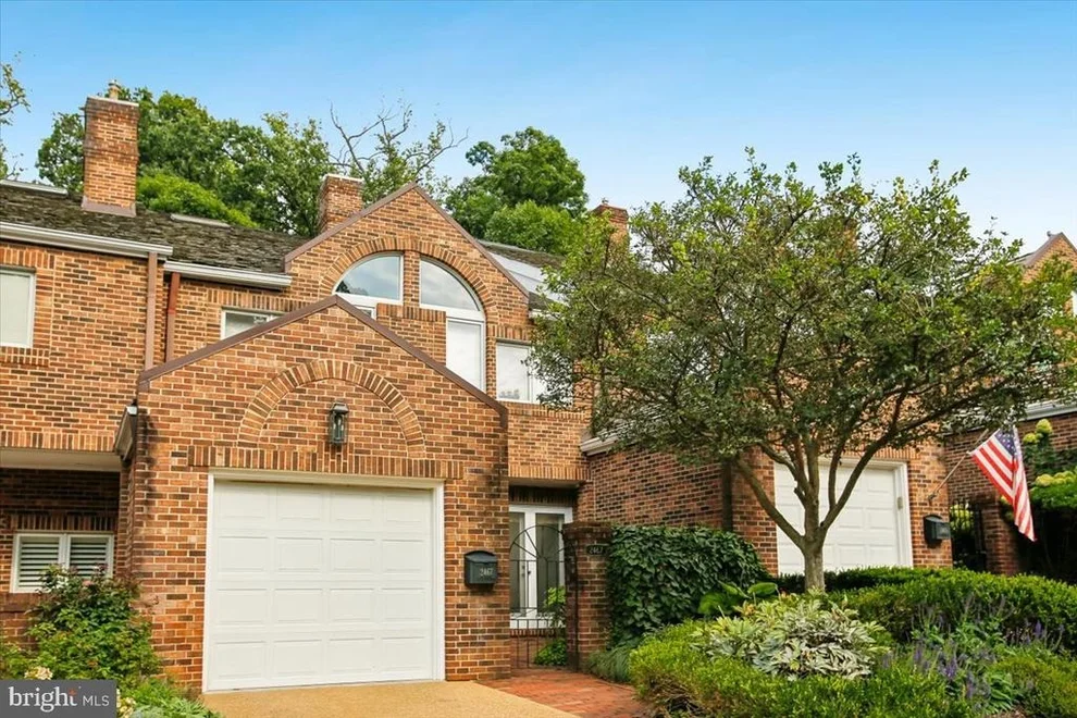 Unit for sale at 2467 N WAKEFIELD COURT, ARLINGTON, VA 22207