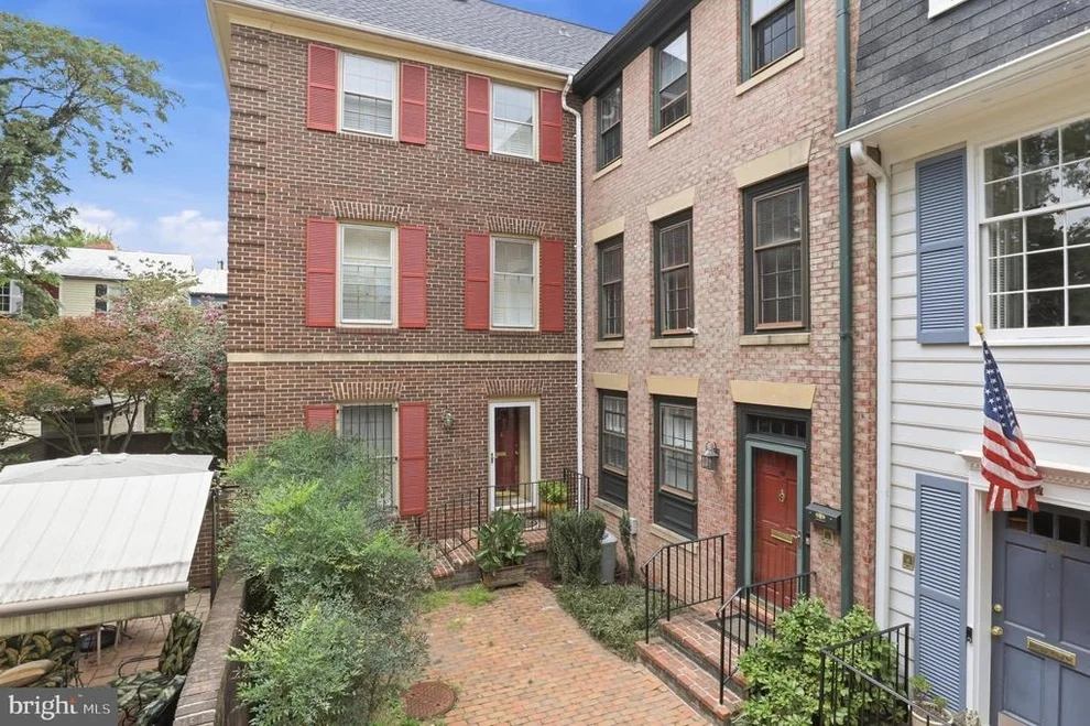 Unit for sale at 330 N PITT STREET, ALEXANDRIA, VA 22314