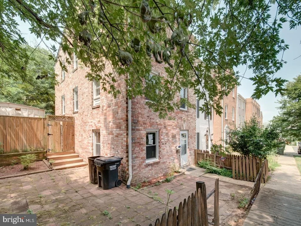 Unit for sale at 16708 CHOWNING COURT, WOODBRIDGE, VA 22191