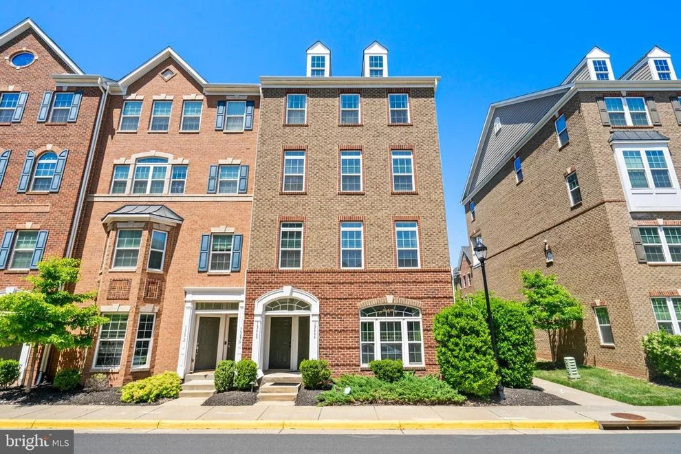 Unit for sale at 13666 ENDEAVOUR DRIVE, HERNDON, VA 20171