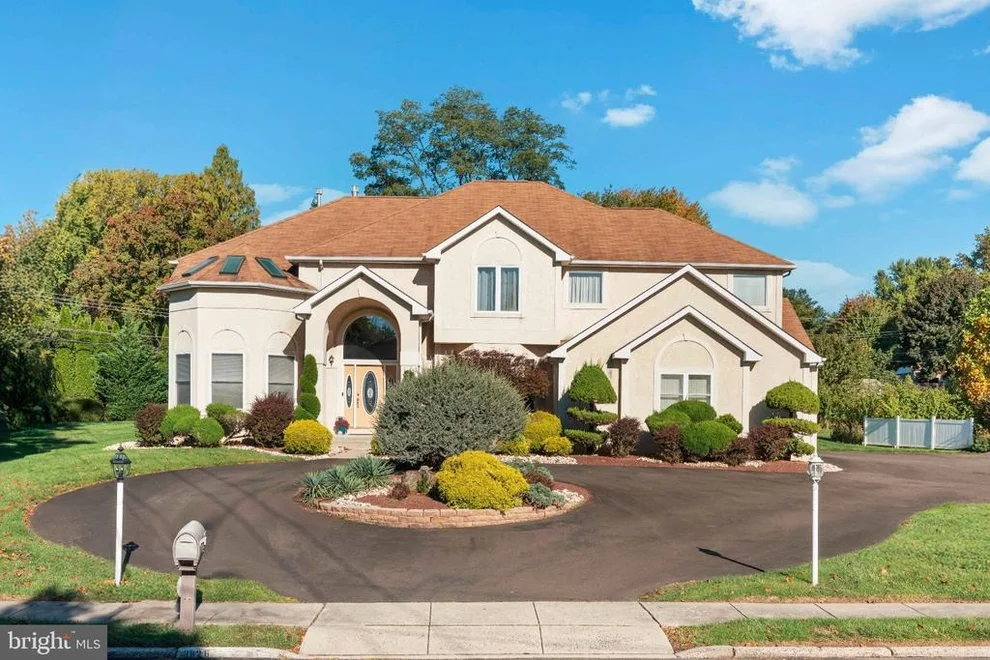 Unit for sale at 3826 MARTIN ROAD, HUNTINGDON VALLEY, PA 19006