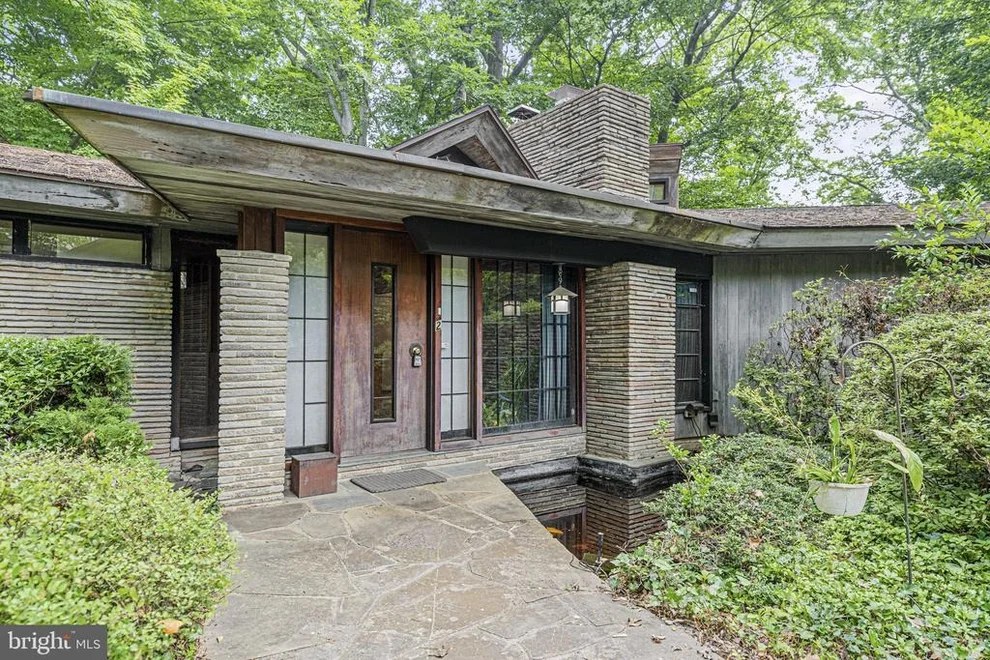 Unit for sale at 2 BUTTONWOOD LANE, BETHESDA, MD 20816