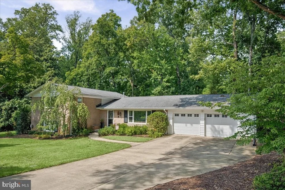 Unit for sale at 4000 MAVIS COURT, ALEXANDRIA, VA 22309