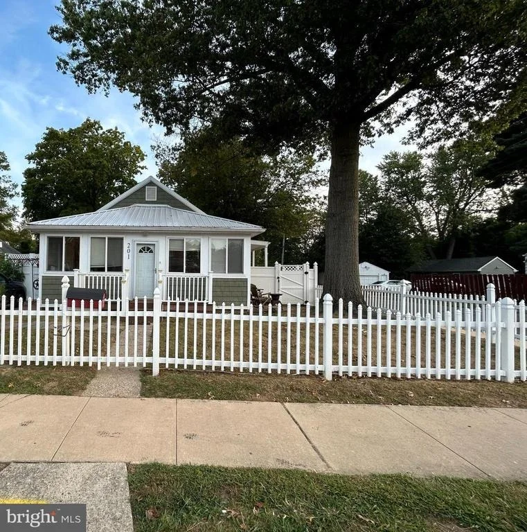 Unit for sale at 201 E PARK PLACE, NEWARK, DE 19711