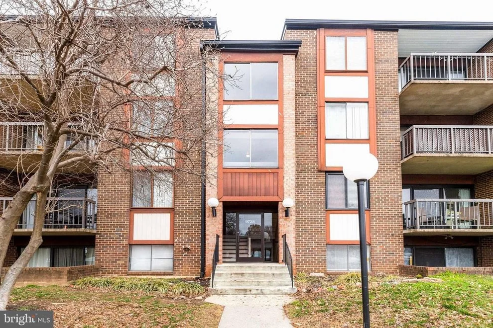 Unit for sale at 9728 KINGSBRIDGE DRIVE, FAIRFAX, VA 22031