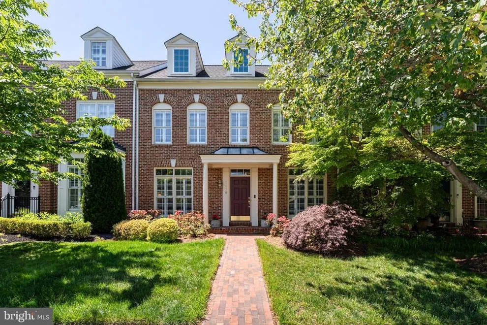 Unit for sale at 1408 INGLESIDE AVENUE, MCLEAN, VA 22101