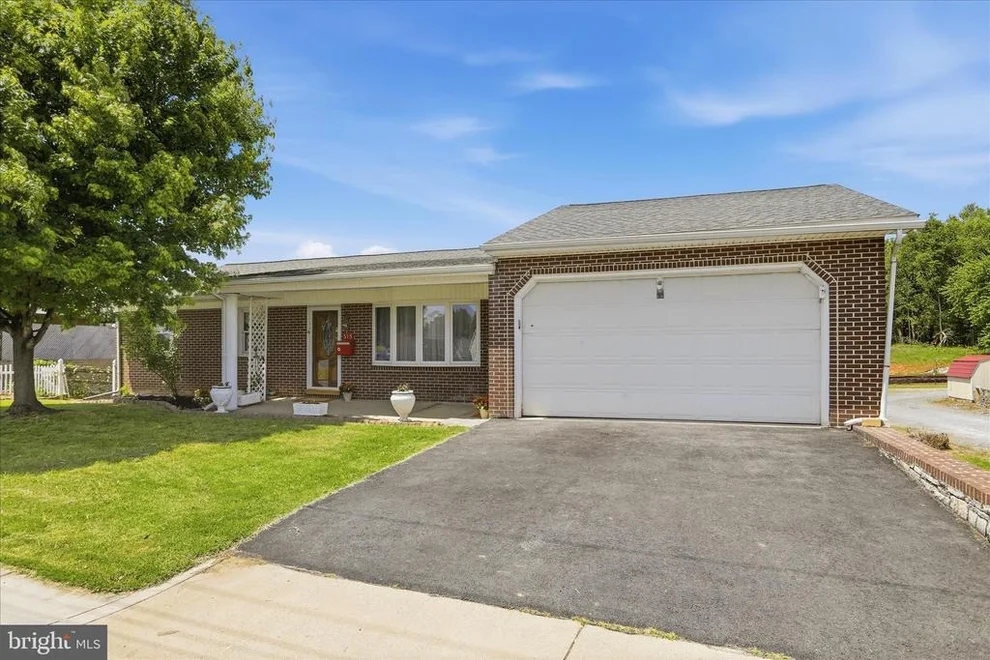 Unit for sale at 515 RHODE ISLAND AVENUE, HAGERSTOWN, MD 21740