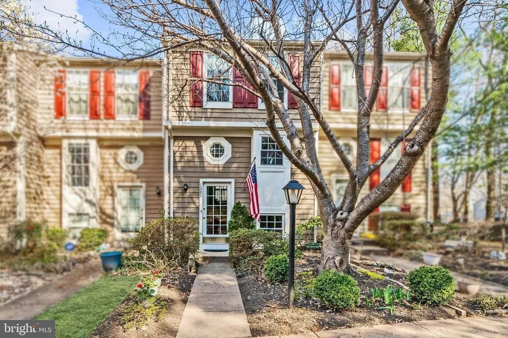 Unit for sale at 1591 WOODCREST DRIVE, RESTON, VA 20194