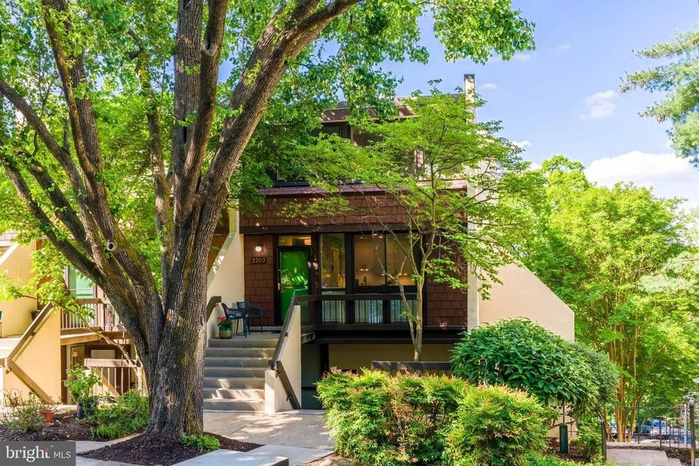Unit for sale at 2202 S QUINCY STREET, ARLINGTON, VA 22204