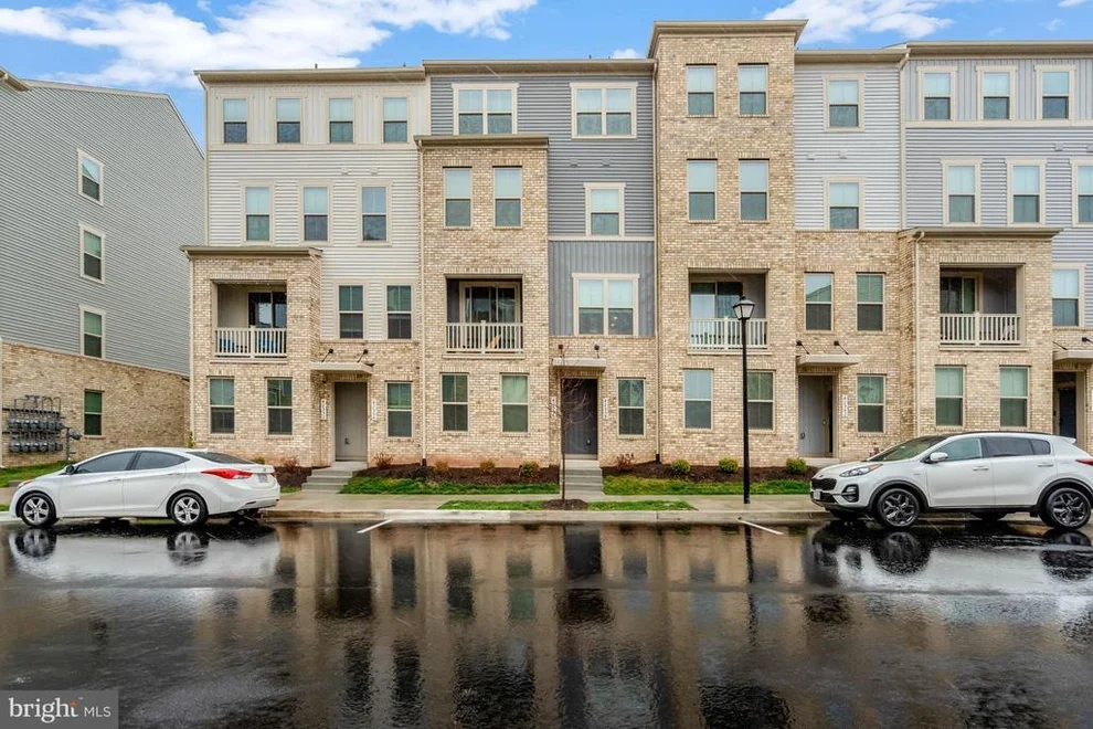 Unit for sale at 42558 INVERGORDON TERRACE, STERLING, VA 20166