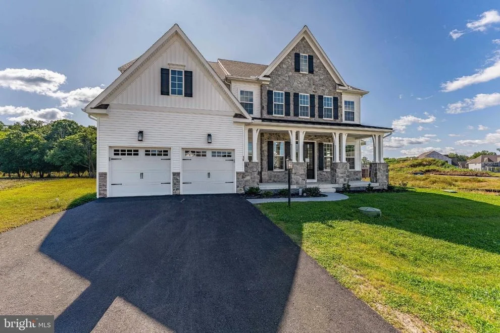 Unit for sale at 16 MCKNIGHT FARM LANE, GLENMOORE, PA 19343