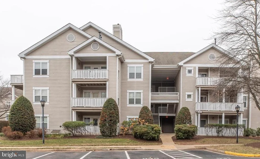 Unit for sale at 14301 GRAPE HOLLY GRV, CENTREVILLE, VA 20121