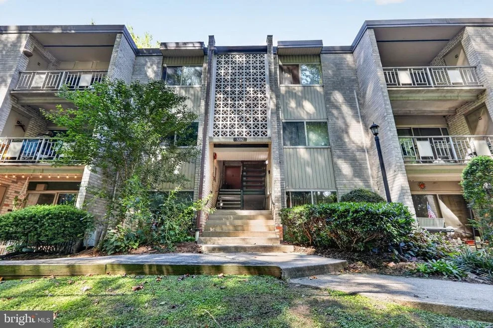 Unit for sale at 5202 CROSSFIELD COURT, ROCKVILLE, MD 20852