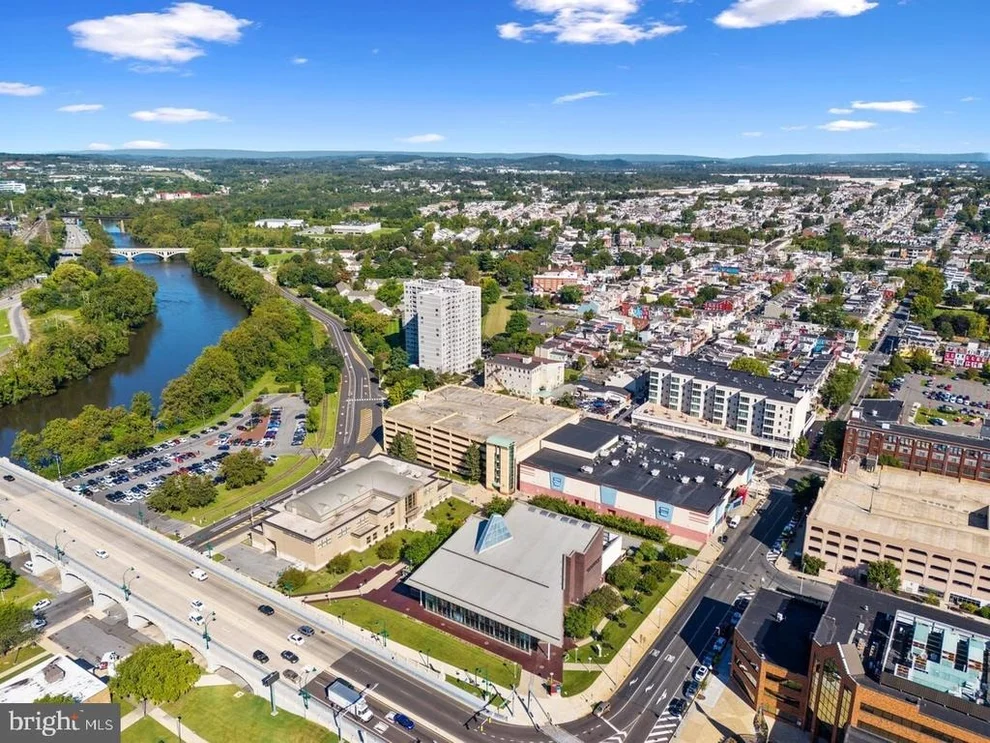Unit for sale at 105 WASHINGTON STREET, READING, PA 19601