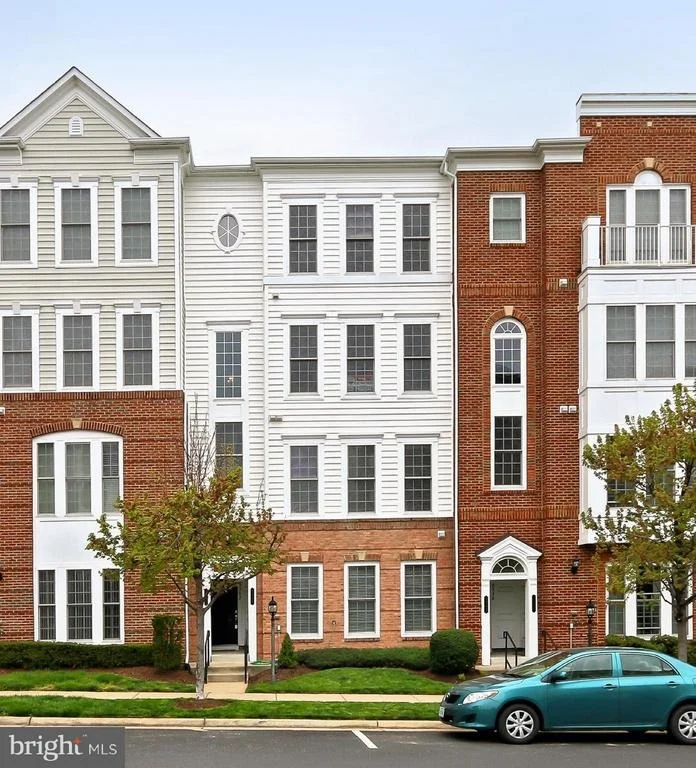 Unit for sale at 2342 BROOKMOOR LANE, WOODBRIDGE, VA 22191