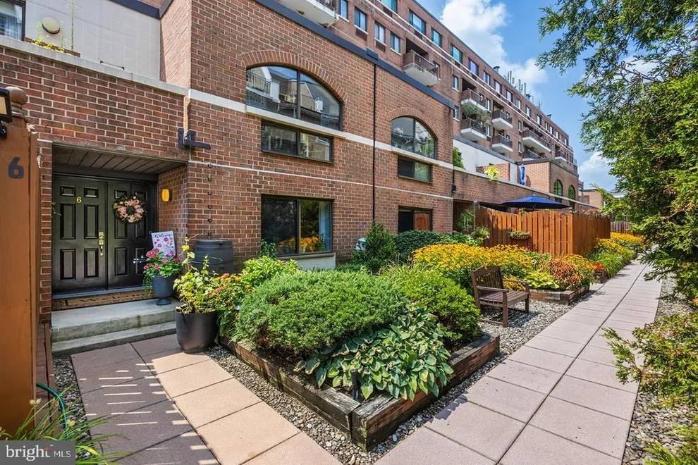 Unit for sale at 200 LOMBARD STREET, PHILADELPHIA, PA 19147