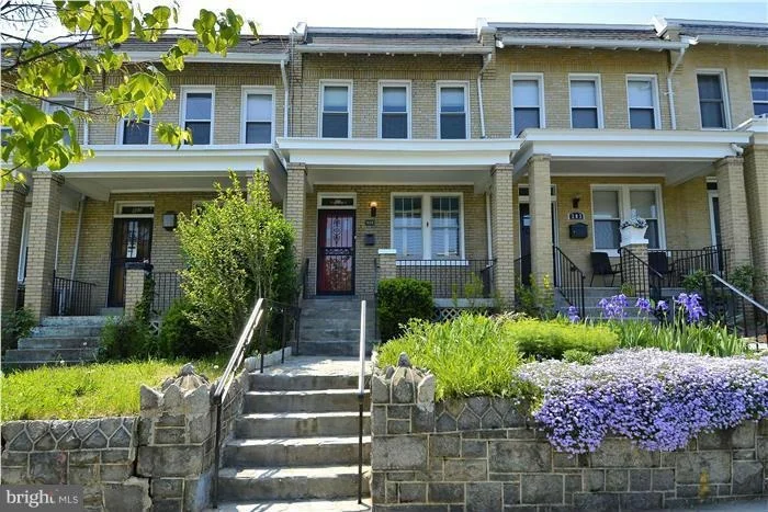 Unit for sale at 305 ADAMS STREET NE, WASHINGTON, DC 20002