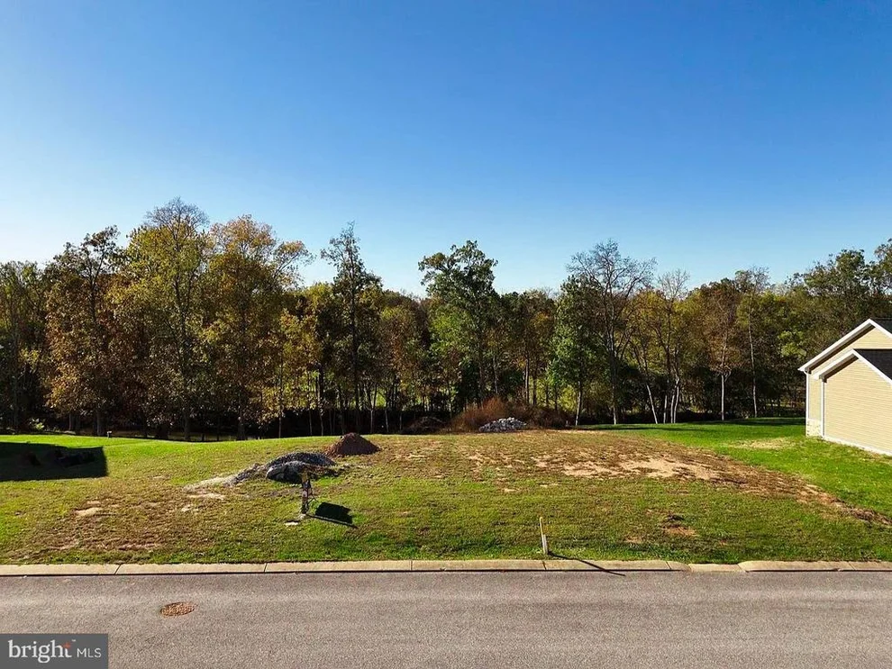 Unit for sale at 212 ONYX ROAD, NEW OXFORD, PA 17350