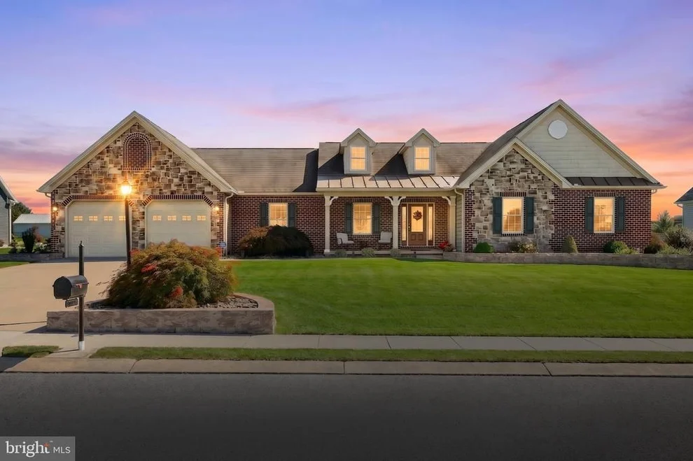 Unit for sale at 392 ONYX ROAD, NEW OXFORD, PA 17350