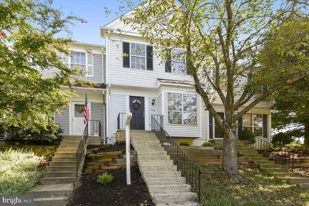 Unit for sale at 818 SMARTTS LANE NE, LEESBURG, VA 20176