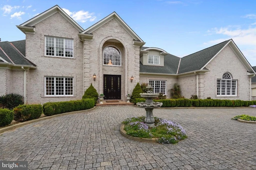 Unit for sale at 17701 LISA DRIVE, ROCKVILLE, MD 20855