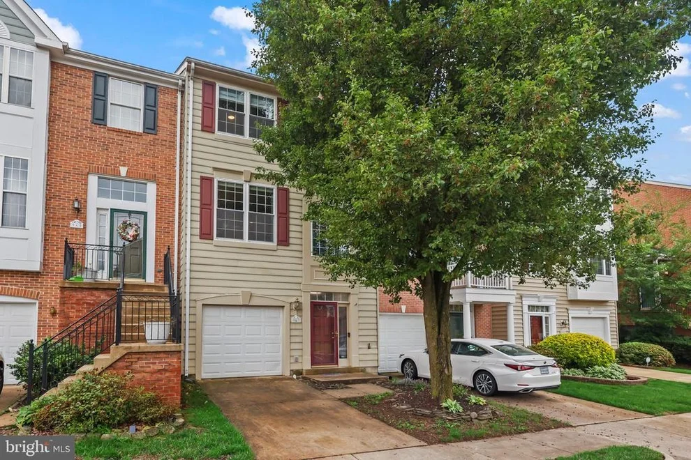 Unit for sale at 967 HERONS RUN LANE, WOODBRIDGE, VA 22191