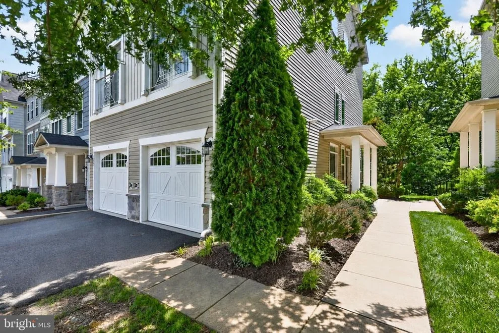 Unit for sale at 1581 RENATE DRIVE, WOODBRIDGE, VA 22192