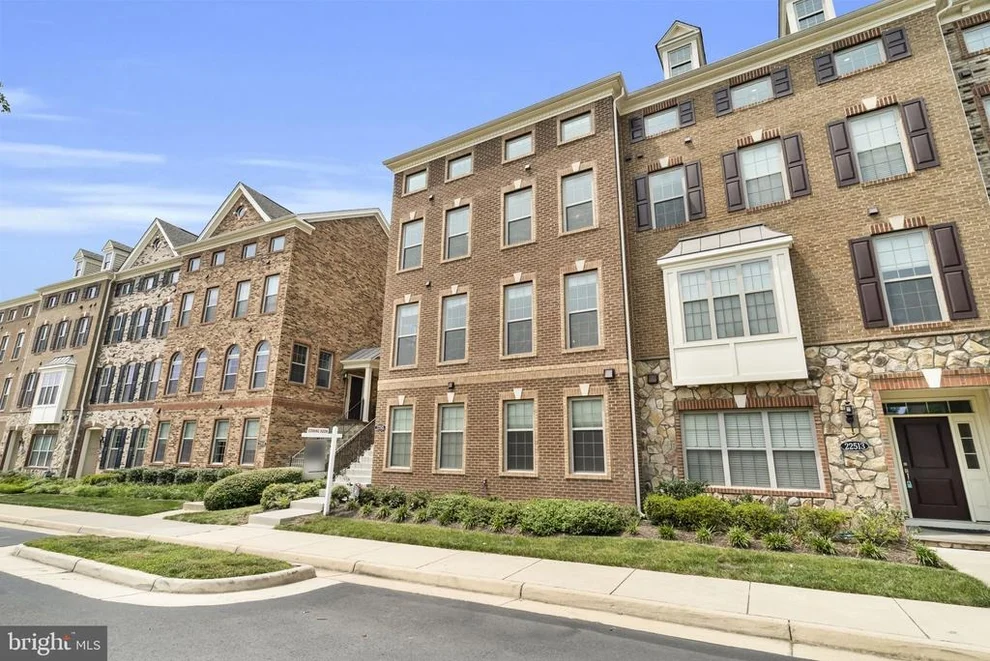 Unit for sale at 22515 NAUGATUCK SQUARE, ASHBURN, VA 20148