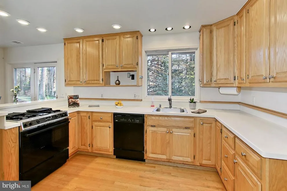 Unit for sale at 5615 BELLINGTON AVENUE, SPRINGFIELD, VA 22151