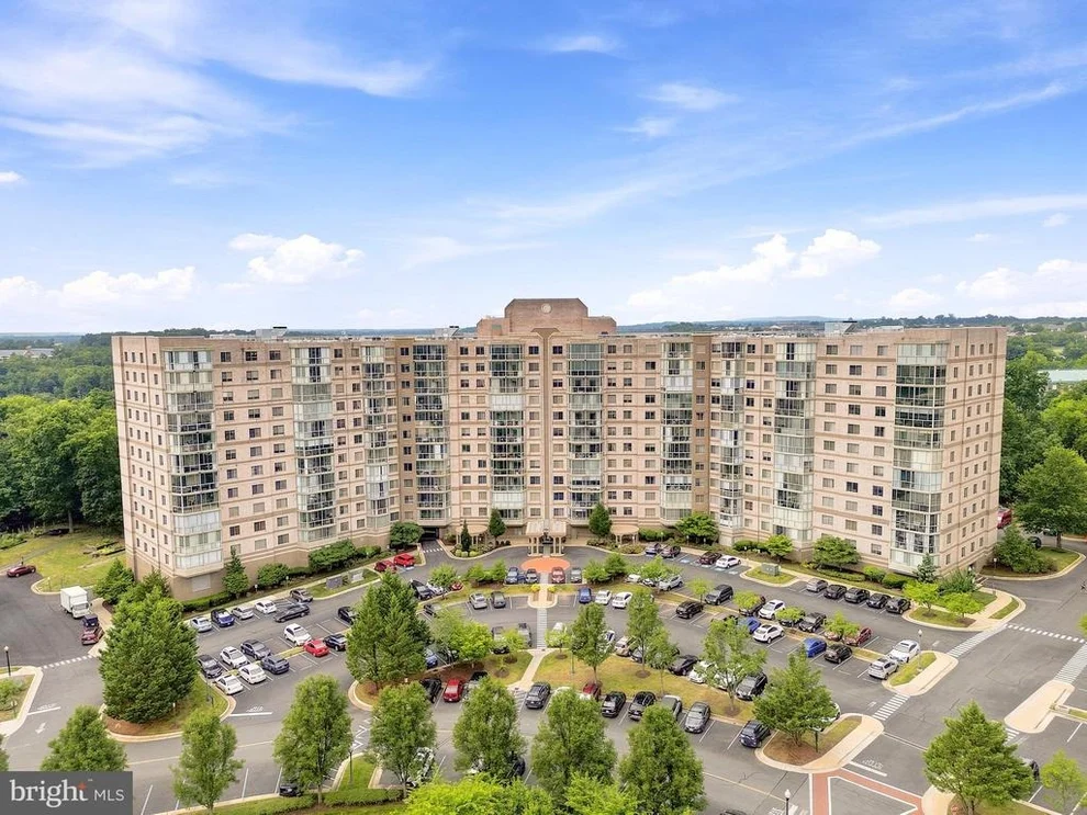 Unit for sale at 19375 CYPRESS RIDGE TERRACE, LEESBURG, VA 20176