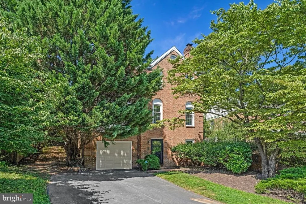 Unit for sale at 1138 RANDOLPH ROAD, MCLEAN, VA 22101