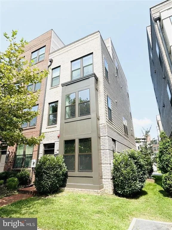 Unit for sale at 913 KING FARM BOULEVARD, ROCKVILLE, MD 20850