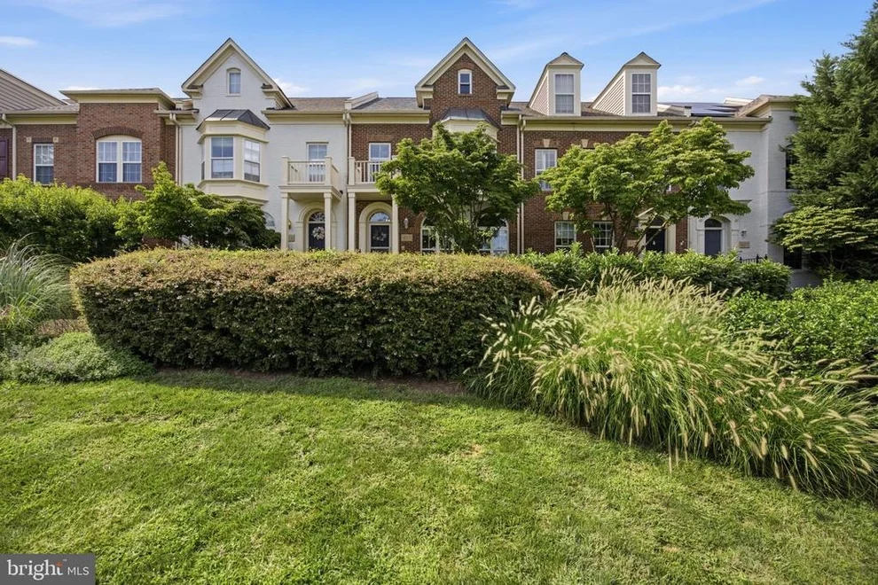 Unit for sale at 413 LONGHORN CRESCENT, ROCKVILLE, MD 20850