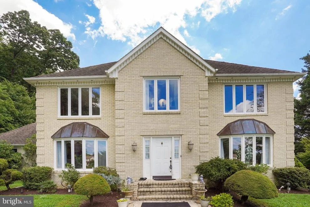 Unit for sale at 18617 WILLOW OAK DRIVE, ROCKVILLE, MD 20855