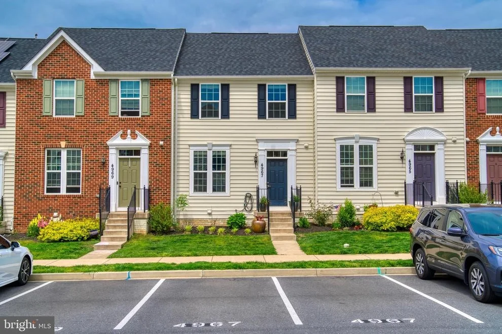 Unit for sale at 4967 SMALL GAINS, FREDERICK, MD 21703